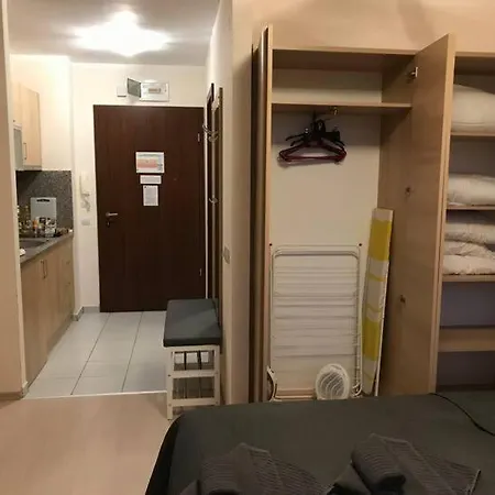 Cosy And Spacious C30 *